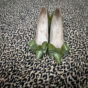 Valentino Garavani Green kitten Heels
